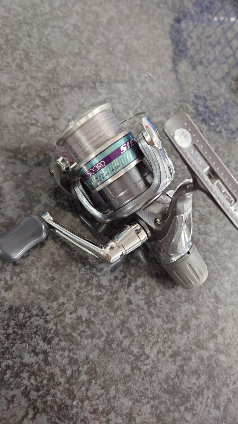 shimano 2500RD1 Moulinet Shimano Sienna 2500 RD 4 roulements